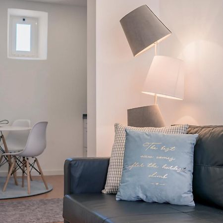 Brand New Downtown Apartment Лиссабон Экстерьер фото